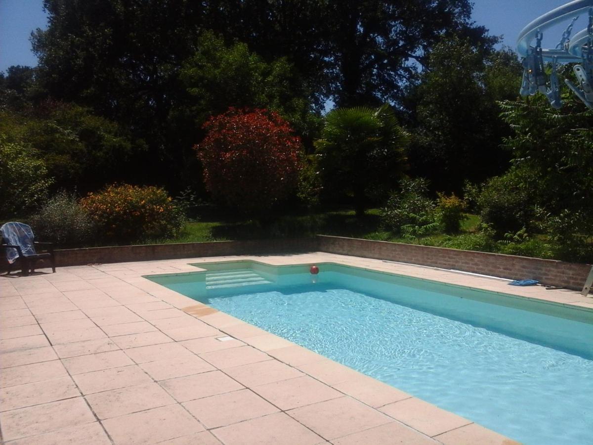 Gite Vacances Bosc D'Esquirol 4 Pers Escorneboeuf 外观 照片